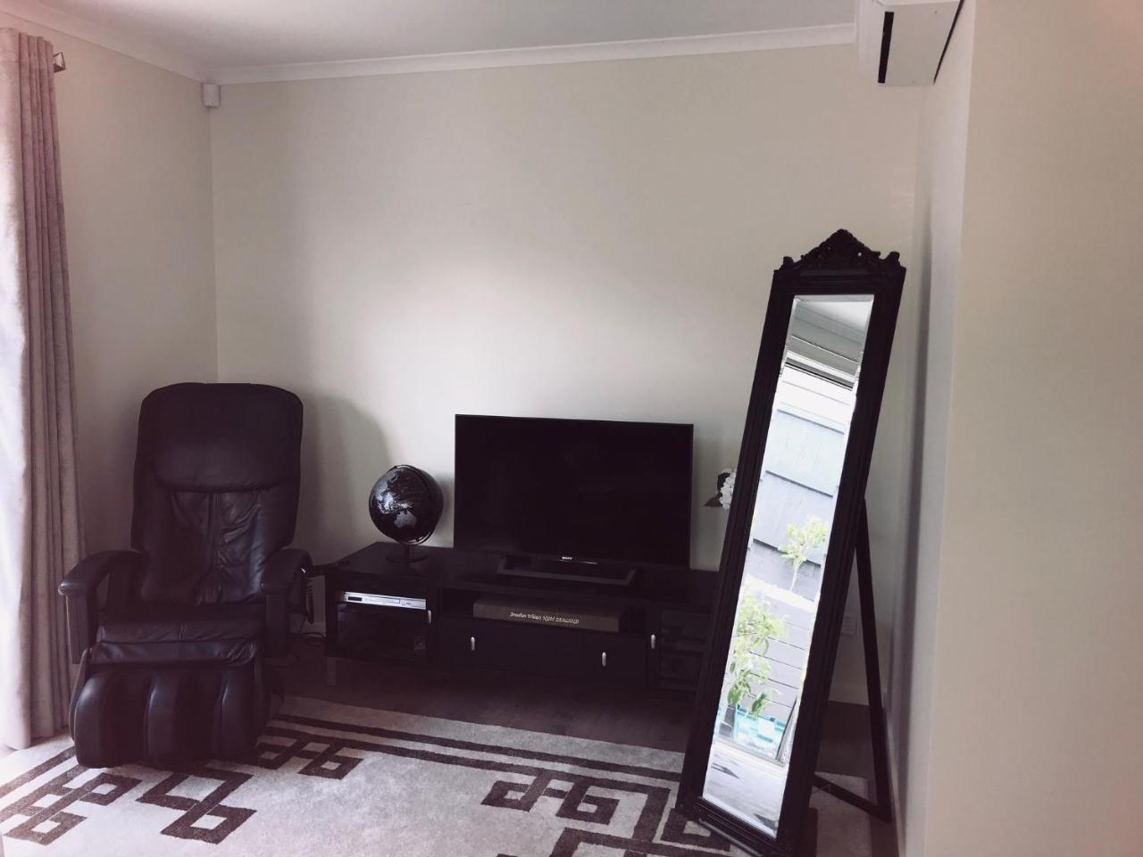 Modern Self Contained Apartment In Riverhead Εξωτερικό φωτογραφία